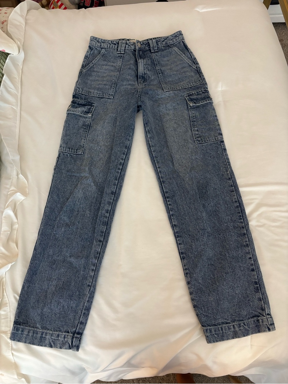 Francesca's Collections Boyfriend Cargo Jeans in Washed Blue